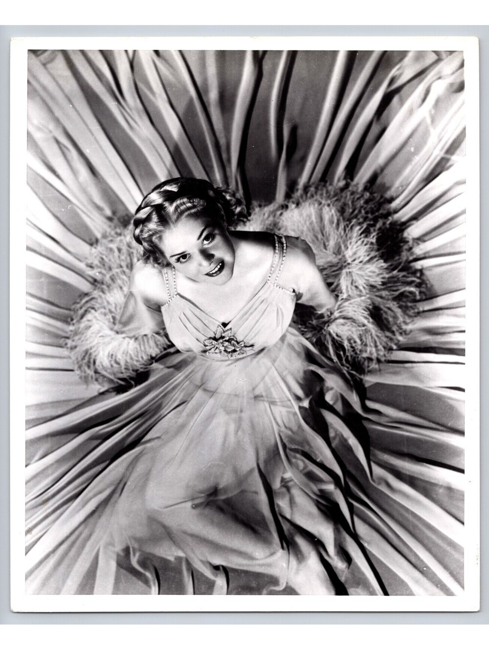 Alice Faye Photo Movie Star In Pin Up Girl Dress Movie Photo Glamorous Photo